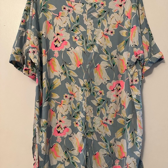 Super Cute High-Low Top-New Without Tag - Picture 6 of 7